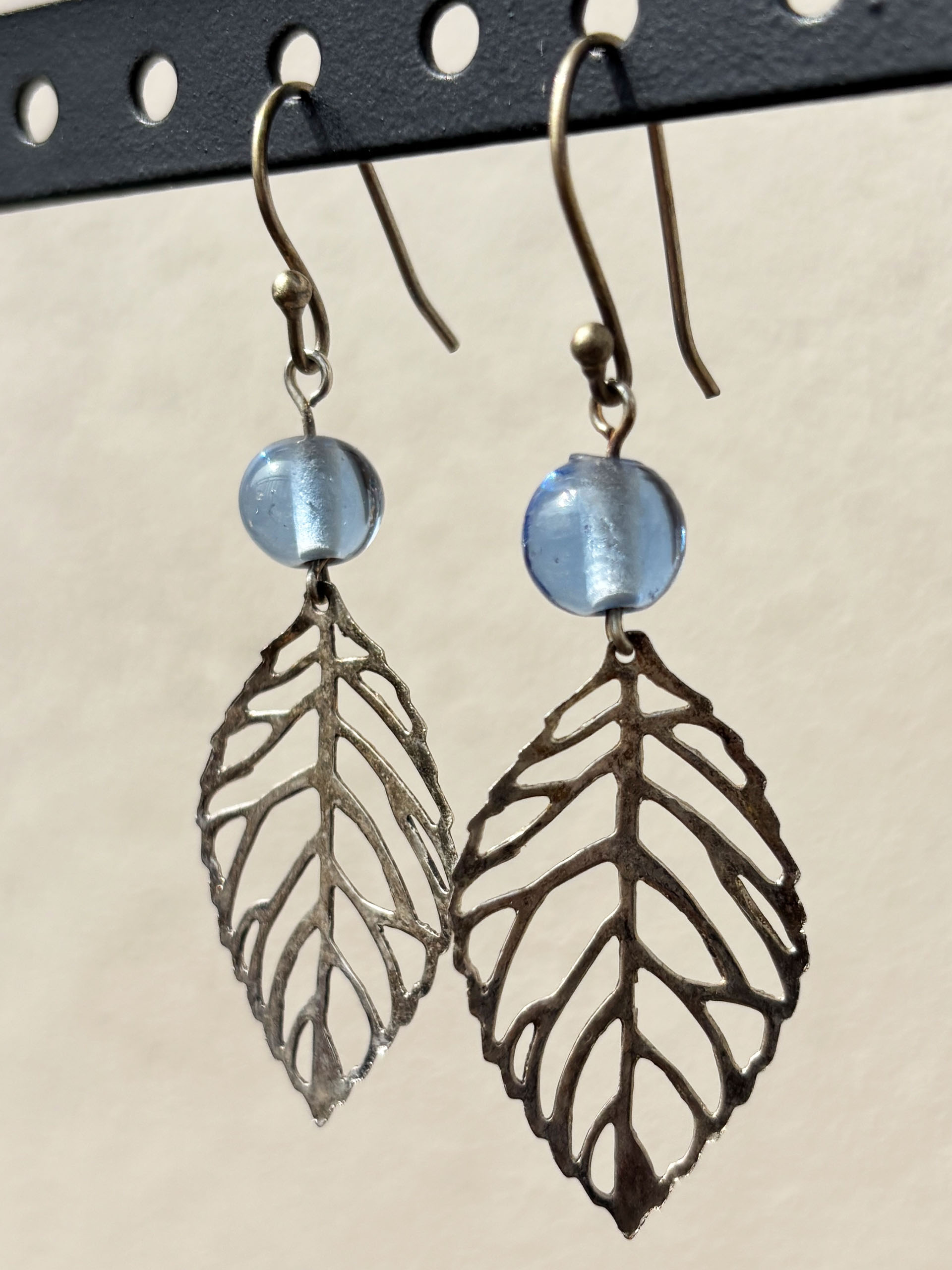 Minimal Leaf Dangle Earrings - Image 8
